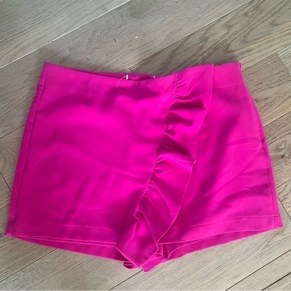 Pants - HOT Pink Fuschia Boutique Shorts with zipper closure and ruffle detail, Lg